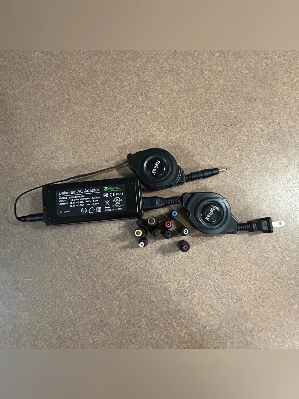 Retrak Laptop Universal Charger AC/DC Adapter Retractable Cords multiple bits